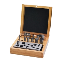 Disc Cutter Set of 14 in Wood Box